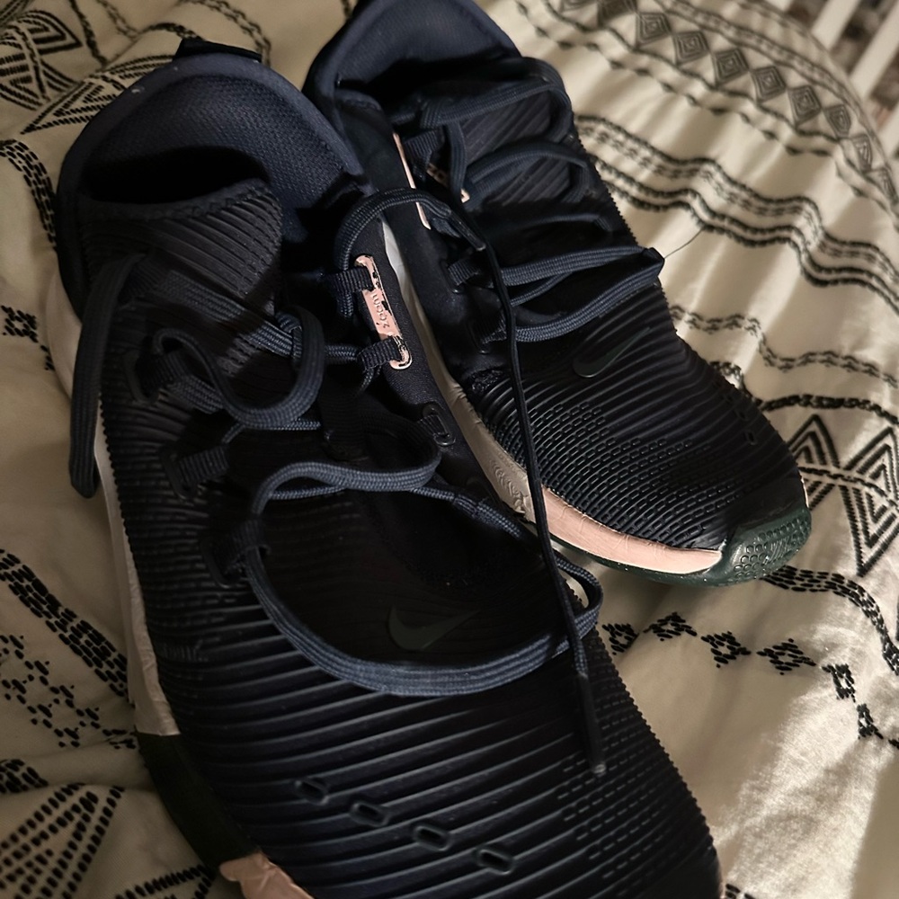 Nike Women's Navy and Pink Athletic Shoes
